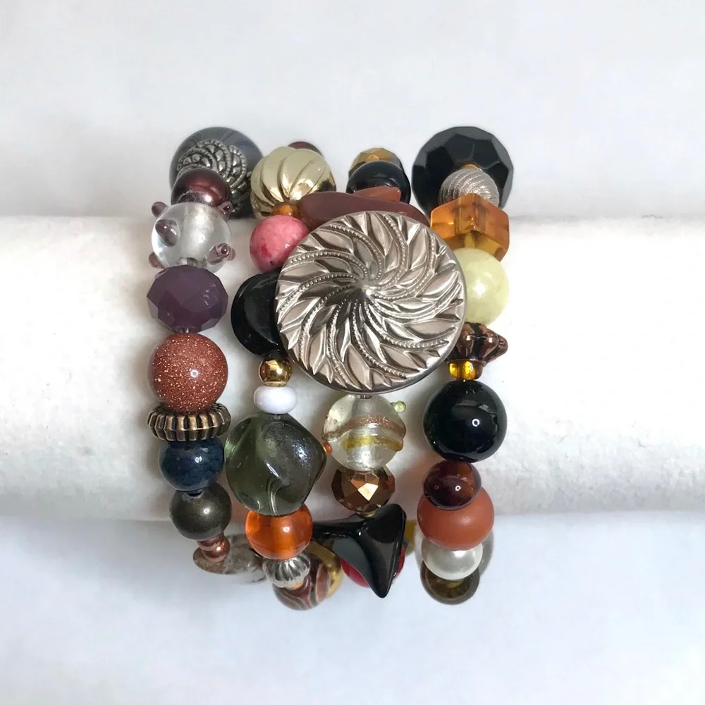 Handmade Bracelet with Vintage and Modern Elements (NB12-6H) - Picture 2 of 9